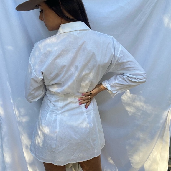 Le Lis White Long Sleeve Dress - Picture 4 of 11